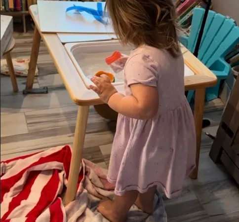 Water and Cups in a Sensory Bin: A 30-Second Toddler Activity (Ages 2-4)